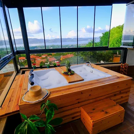 Natural Garden Deluxe Villa *